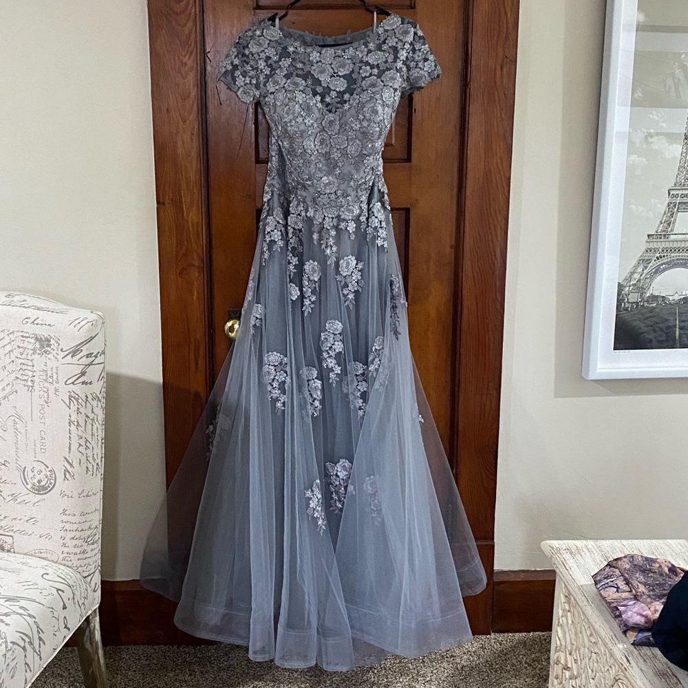 Grey and silver Mother of the bride dress, size 6 with built in bra.